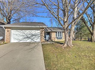 722 E Stella Dr, Decatur, IL 62526