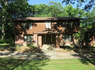 9356 Robyn Hills Dr, Saint Louis, MO
