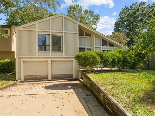 11921 W 66th Ter, Shawnee, KS 66216
