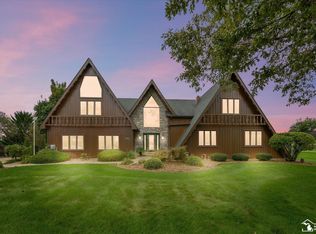 1567 W Erie Rd, Temperance, MI 48182