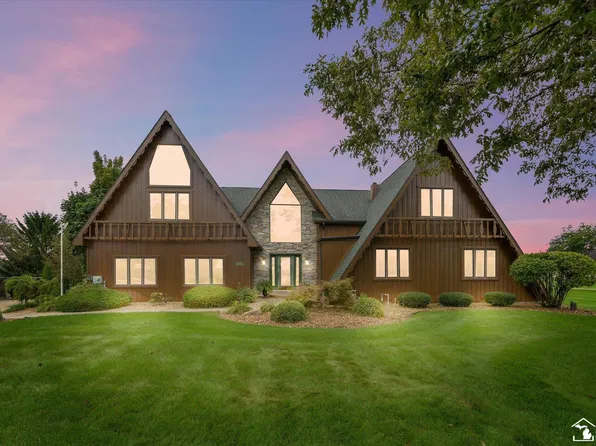 1567 W Erie Rd, Temperance, MI 48182