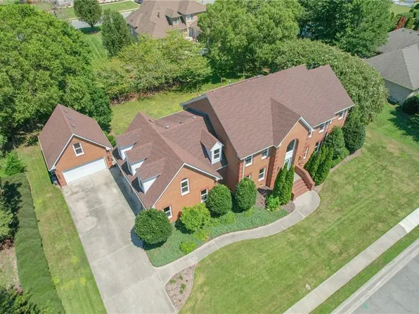 127 Nansemond Pointe Dr, Suffolk, VA 23435