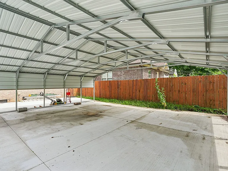 6609 Beacon Ln — Photo 38