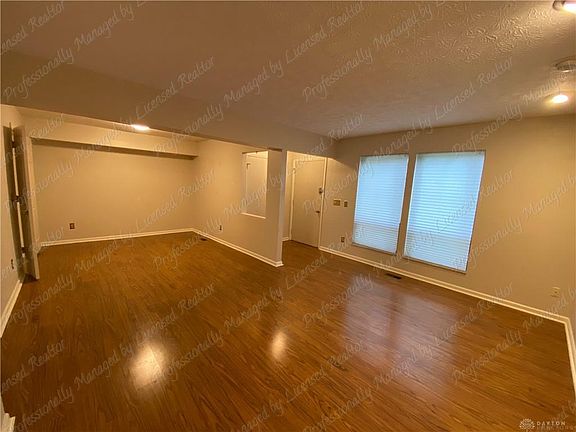 3rd image of 8038 Timberlodge Trl W