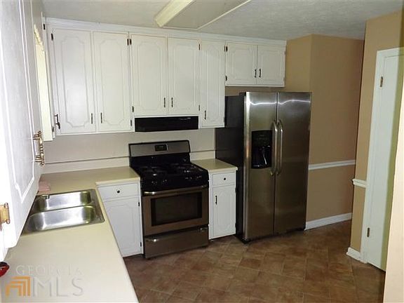 5th image of 500 White Castles Dr