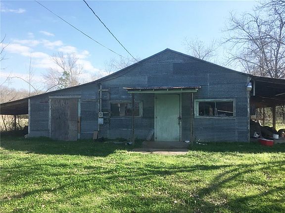 2nd image of 566 Roy St