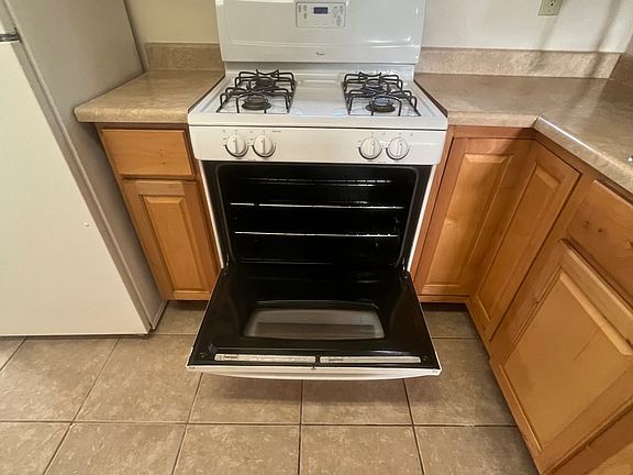 5th image of 1331 W Delaware St Suite 2