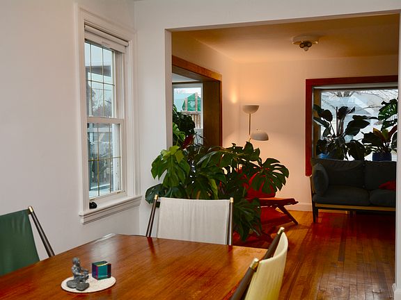 4th image of 3 Howland Cir