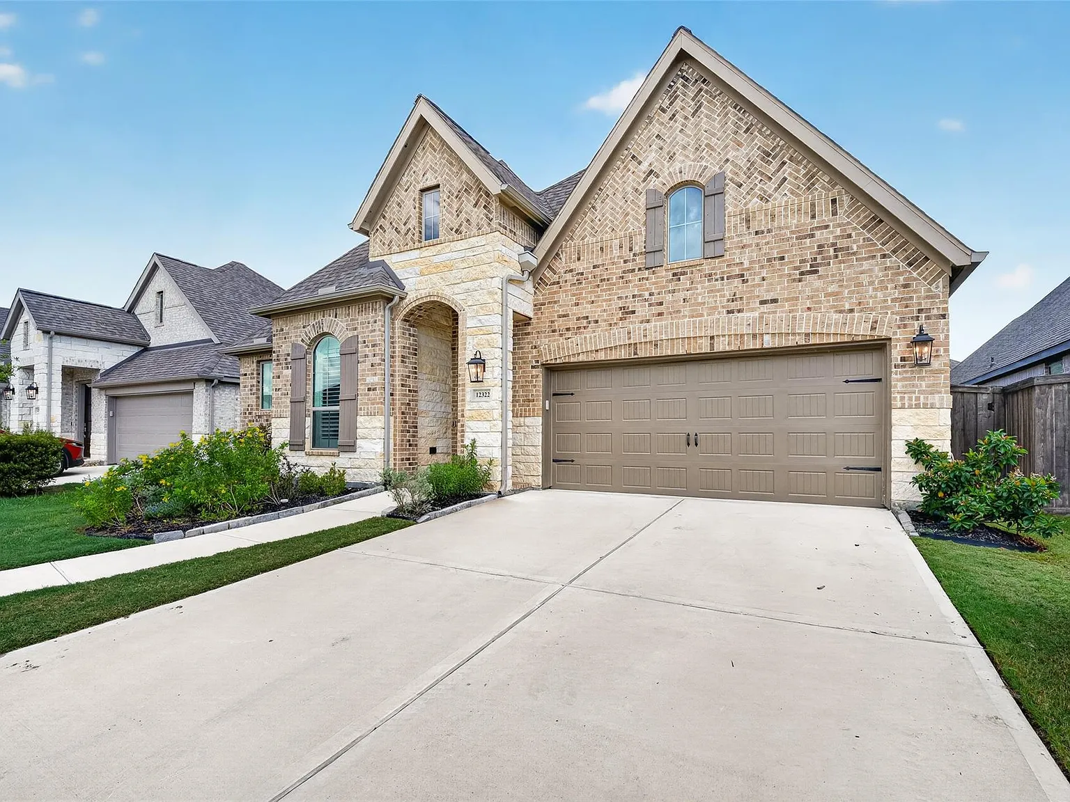 4 bed, 3.0 bath, 2532 sqft, $3,500 — Photo 3