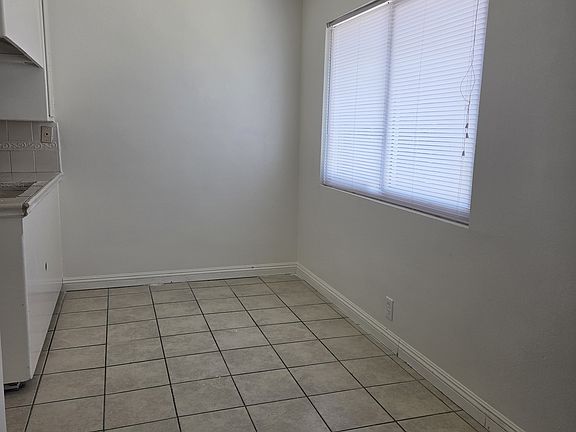 3rd image of 663 E Ruddock St #5