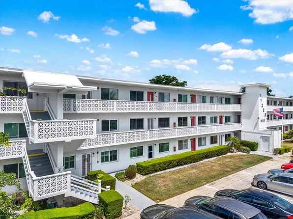 11225 82nd Ave APT 207, Seminole, FL 33772