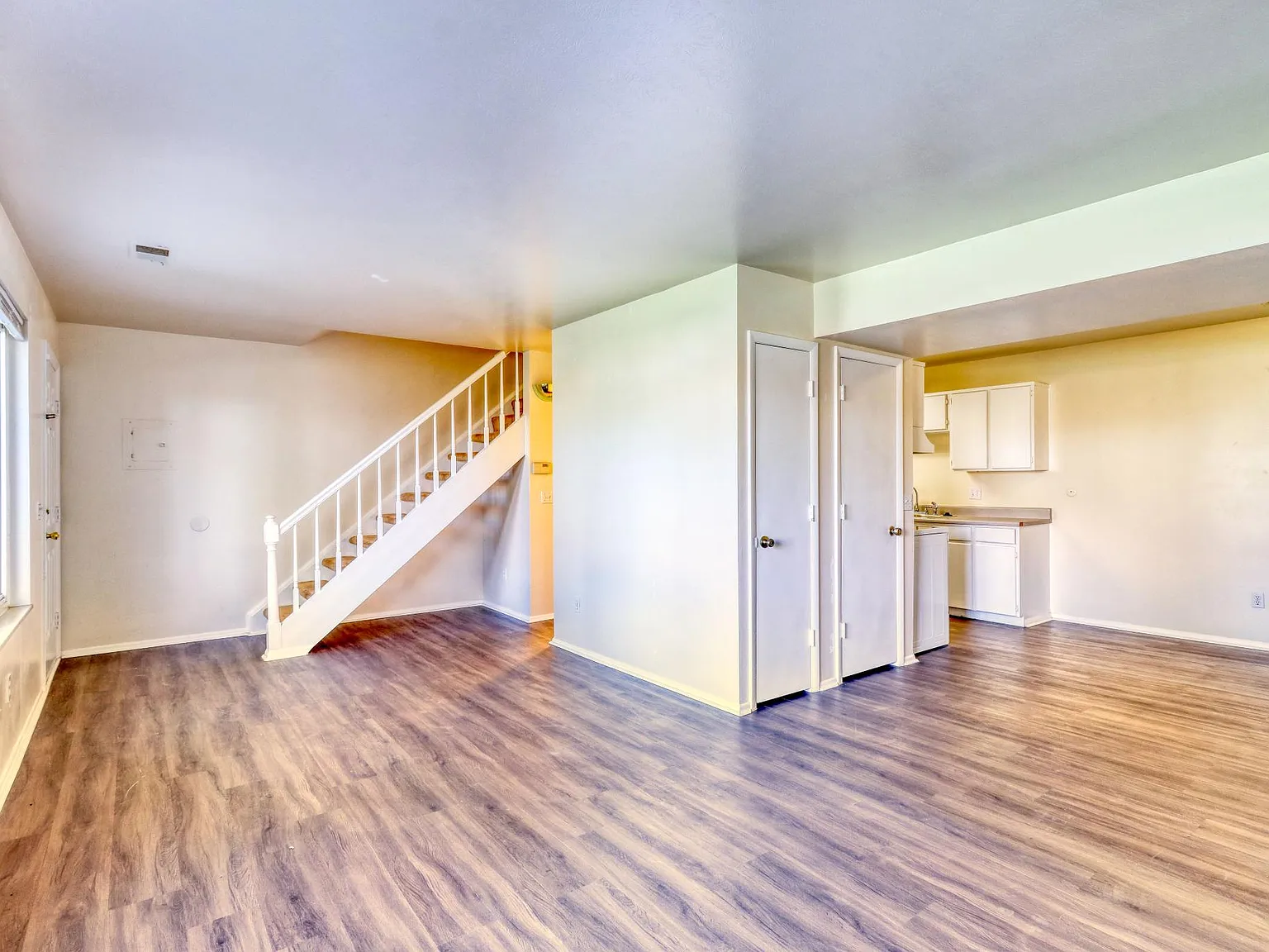 2 bed, 1164 sqft, $1,800 — Photo 2