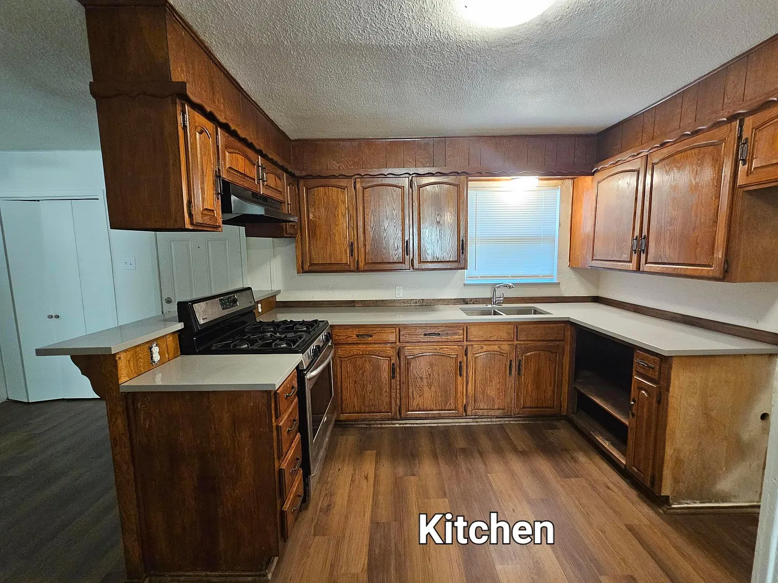 3 bed, 1014 sqft, $1,650 — Photo 4