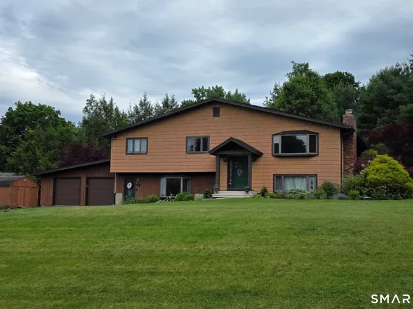 16 Apache Drive, Brookfield, CT 06804