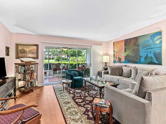 4th image of 5616 Garden Lakes Dr