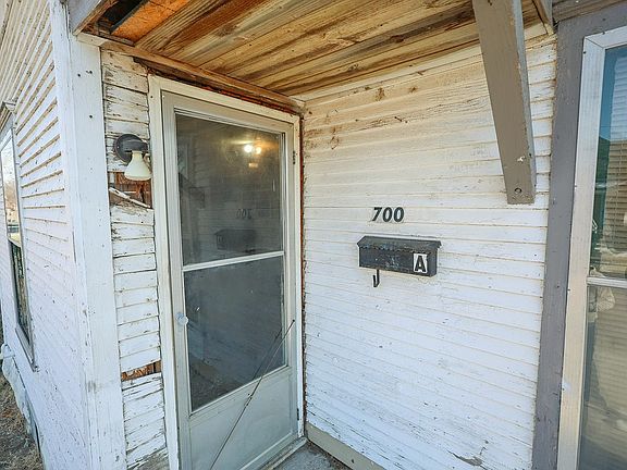 3rd image of 700 E 5th Ave