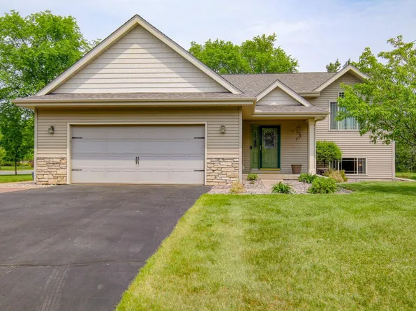 927 Pleasant View Ct, Menomonie, WI 54751