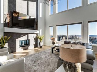 13 N Timberline Ct SW, Calgary, AB T3H6C8