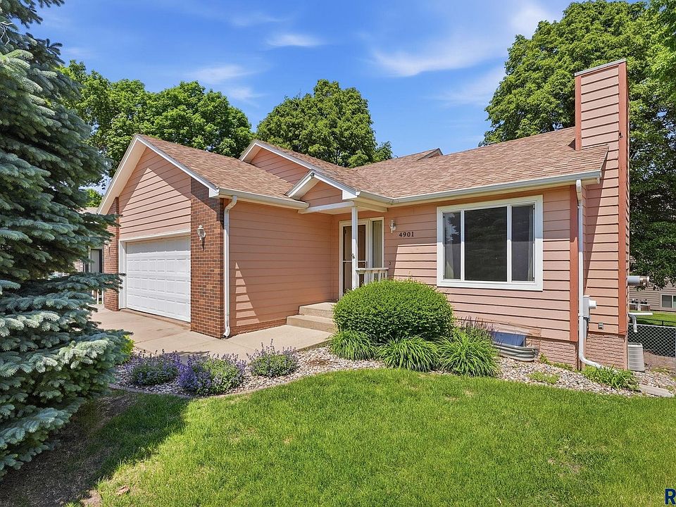 1st image of 4901 S Shamrock Cir