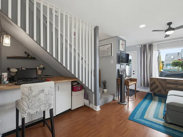 4716 48b St, Delta, BC V4K 2S2