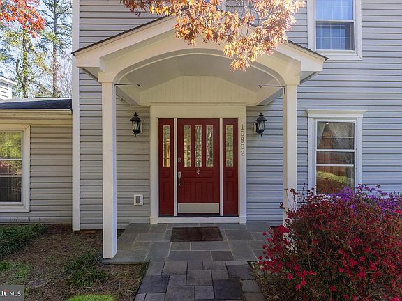 3rd image of 10802 Oldfield Dr