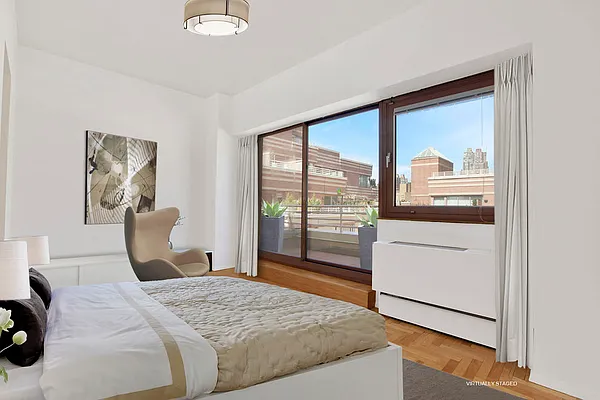 Sold by Corcoran | media 14