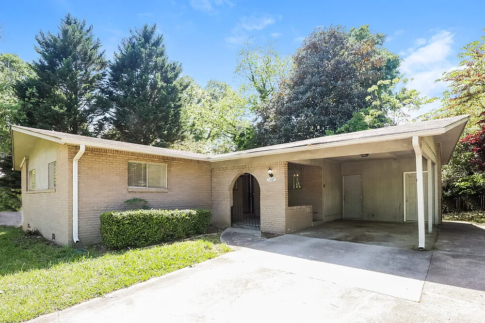 3 bed, 2.0 bath, 1302 sqft, $2,850 — Photo 3