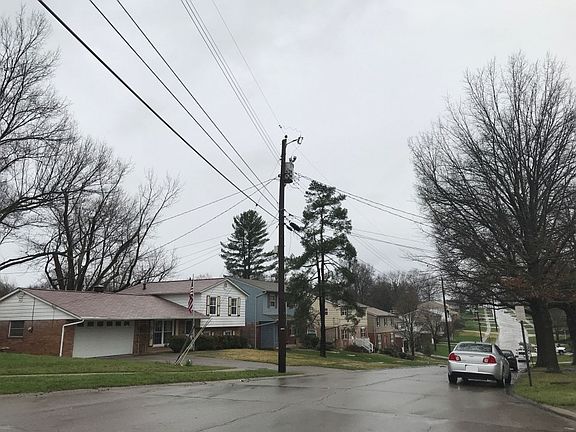 5th image of 753 Lullaby Ct