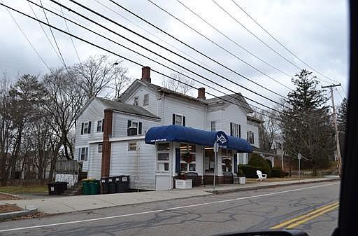 1st image of 82-84 Chapel St