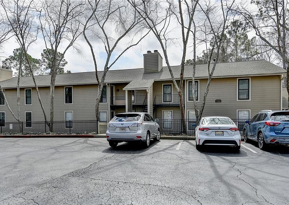 1st image of 711 River Mill Cir