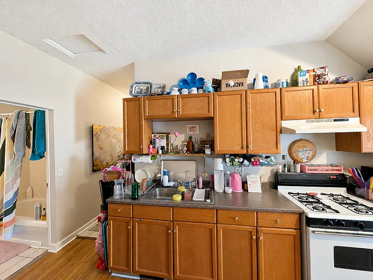 2417 W 32nd Ave #6 — Photo 4