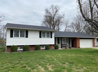 415 W 3rd St, Trenton, IL