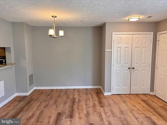 3rd image of 2159 Bristol Dr Unit 5