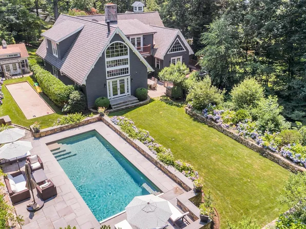 60 Crooked Trail Road, Norwalk, CT 06853