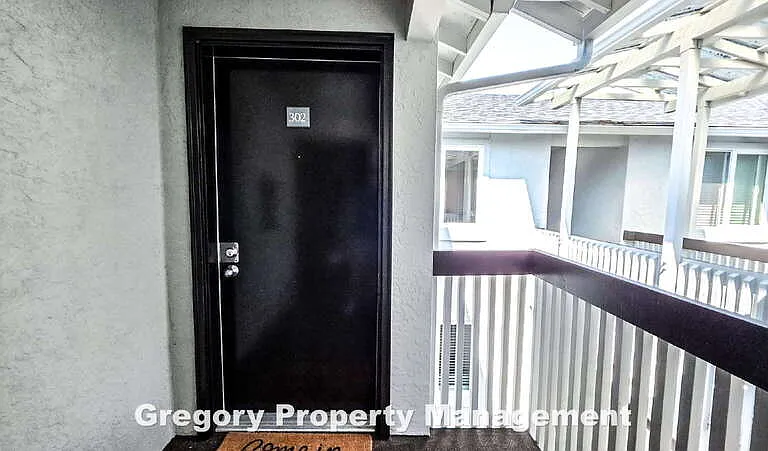 6700 NE 182nd St #B302 — Photo 5