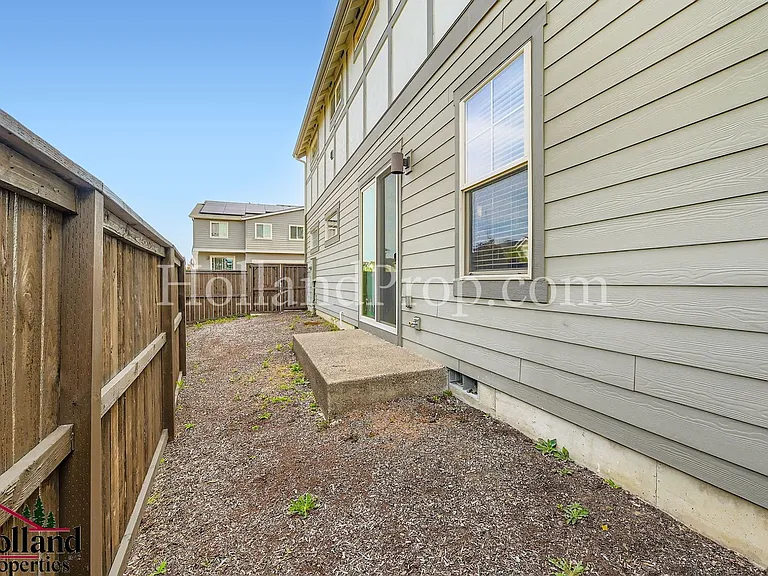 5205 SE Davis Rd — Photo 27