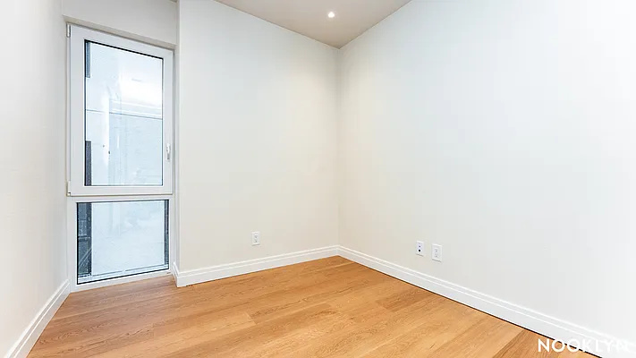 Rented by Nooklyn NYC LLC | media 9