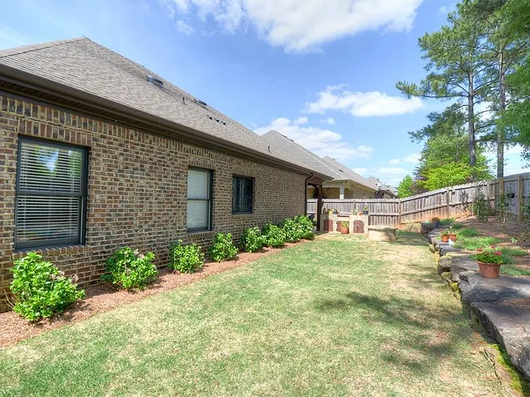 2225 Barkley Crest Ln — Photo 15