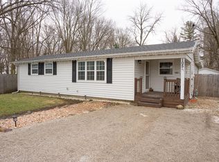105 E Brush St, Sadorus, IL
