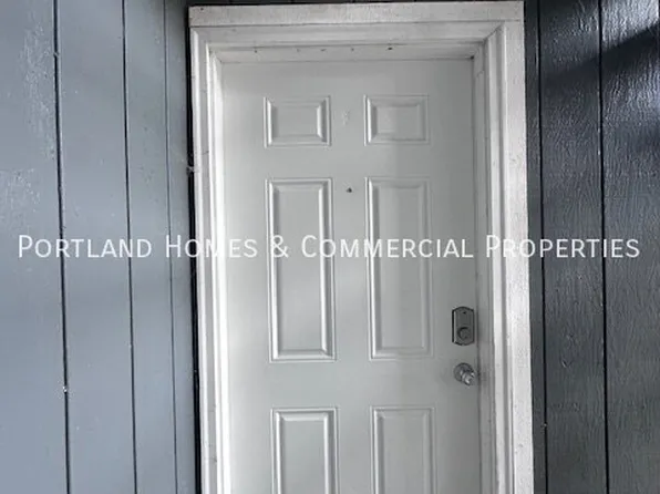15782 SE Division St #13, Portland, OR 97236