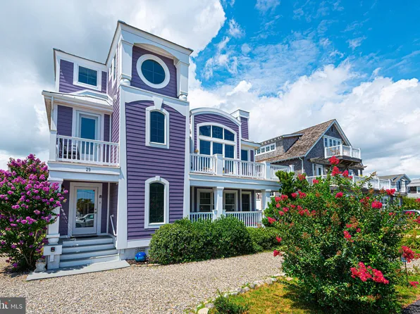 29 S Atlantic Ave, Bethany Beach, DE 19930