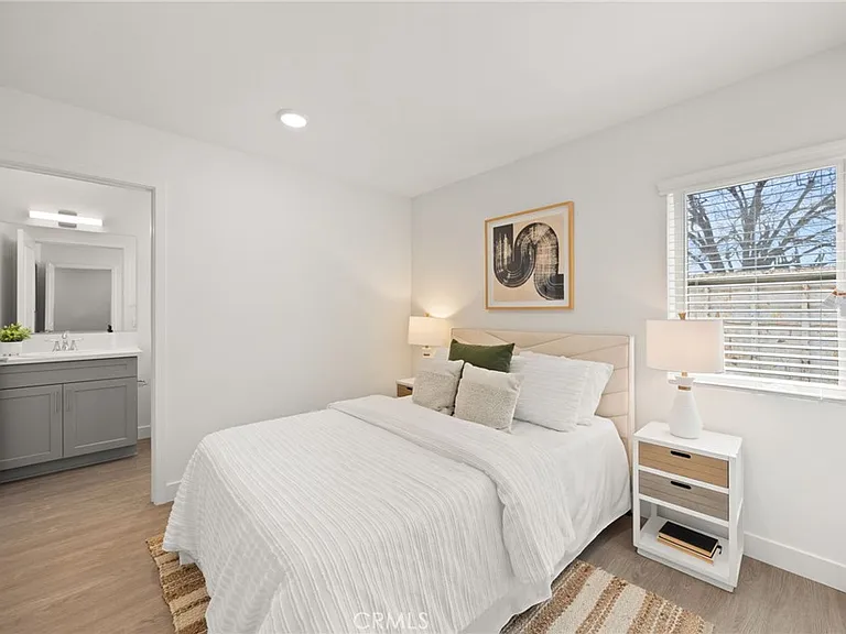 2109 N White Ave #2109A — Photo 17