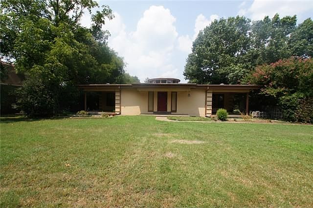 1st image of 744 Howse Ave