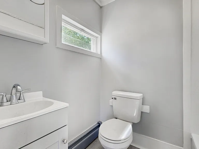 28 Mill St #B — Photo 5
