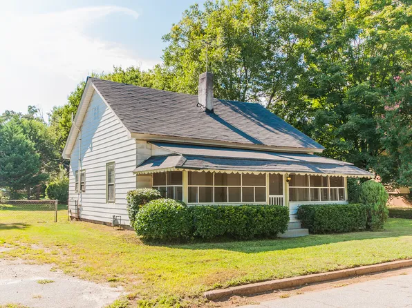 4 Beattie St, Greenville, SC 29611