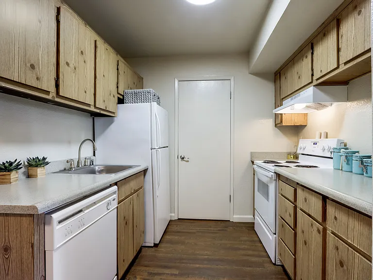 Country Brook Rental Condos — Photo 8