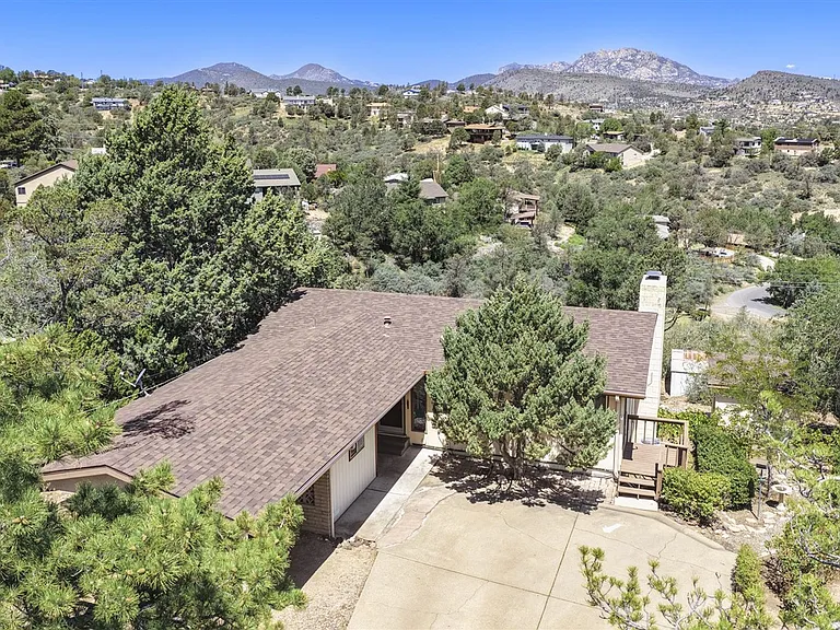 2270 Sandia Dr — Photo 38