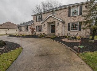 9826 Tamarack Trl, Brecksville, OH 44141