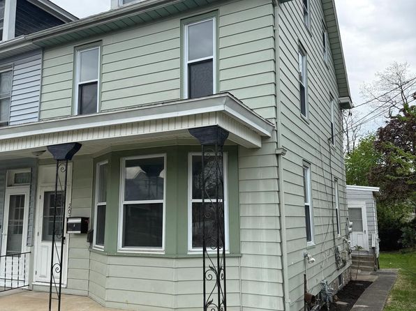 202 E Cumberland Rd, Enola, PA 17025