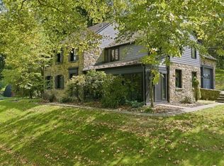 22 Priscilla Ln, Carnegie, PA 15106